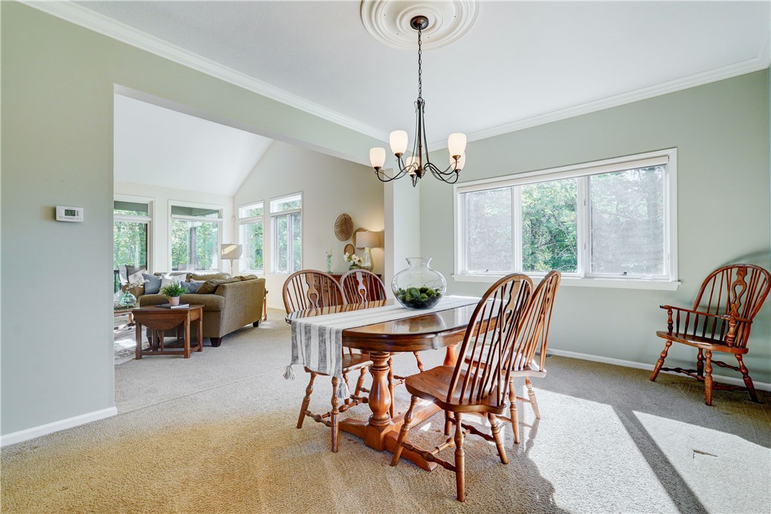 27 Spruce Ridge Perinton, NY 14450 - Photo 5 of 28 Gallery Image 5
