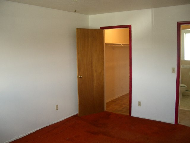 250 North Raymond Road Spokane, WA 99206 - Photo 8 of 9 Gallery Image 8