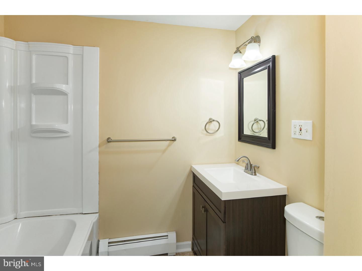 300 West Ruth Avenue Robesonia, PA 19551 - Photo 13 of 21 Bathroom