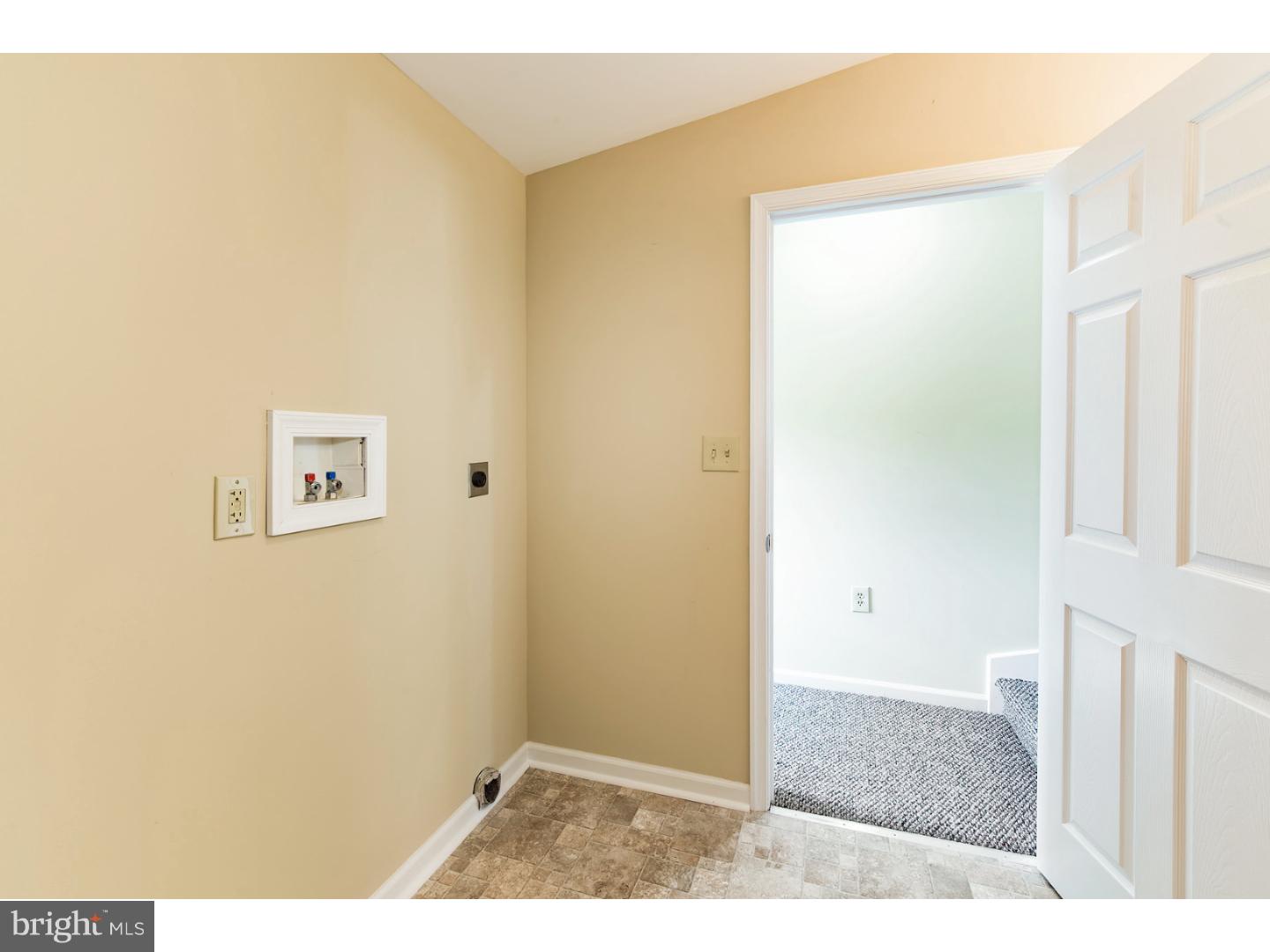 300 West Ruth Avenue Robesonia, PA 19551 - Photo 16 of 21 Bathroom
