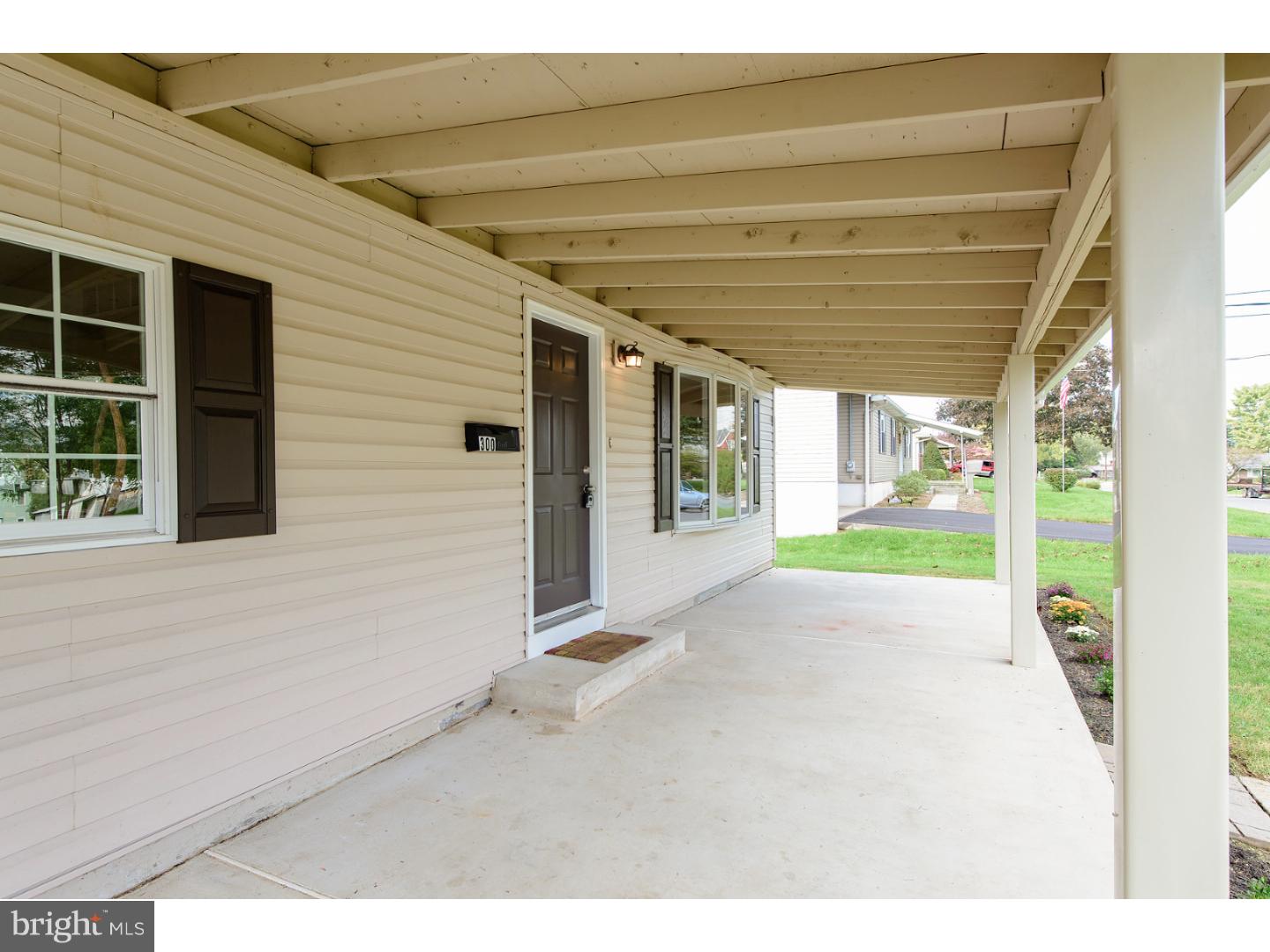 300 West Ruth Avenue Robesonia, PA 19551 - Photo 8 of 21 Porch