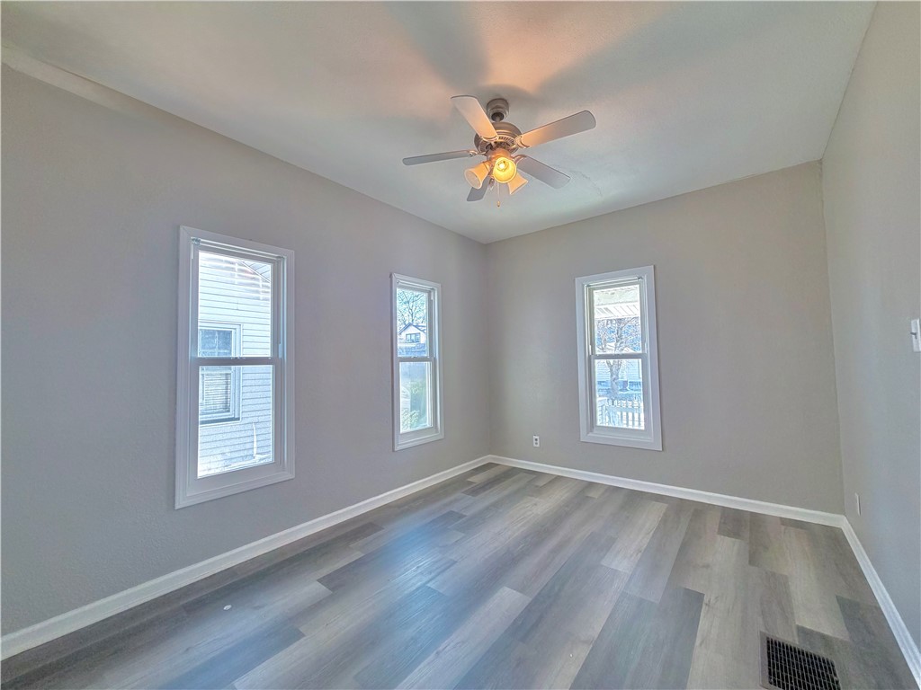 724 West Center Street Decatur, IL 62526 - Photo 11 of 18 Gallery Image 11