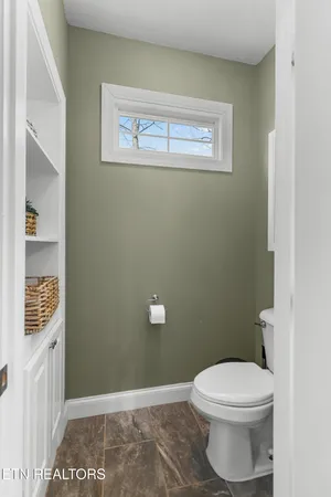 $1,299,000 | 2017 Paradise Hills Road, Dandridge, TN 37725