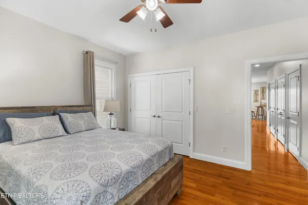 $1,299,000 | 2017 Paradise Hills Road, Dandridge, TN 37725