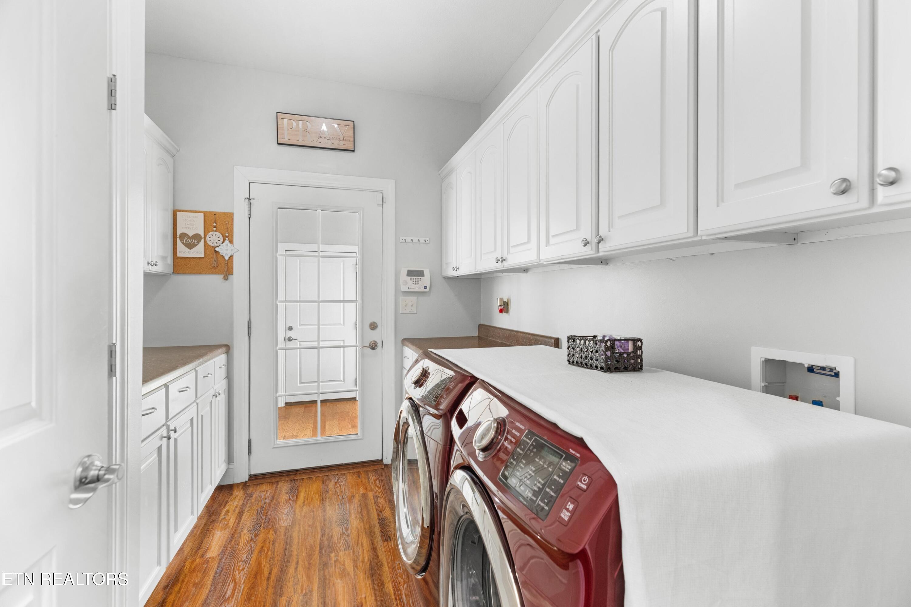 2017 Paradise Hills Road Dandridge, TN 37725 - Photo 21 of 57 021-2017ParadiseHillsRoad-Dandridge-TN-3