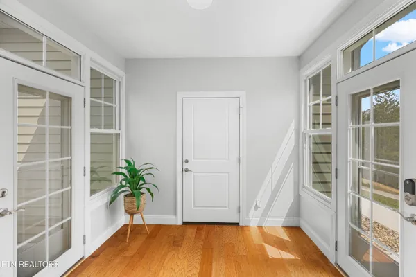 $1,299,000 | 2017 Paradise Hills Road, Dandridge, TN 37725