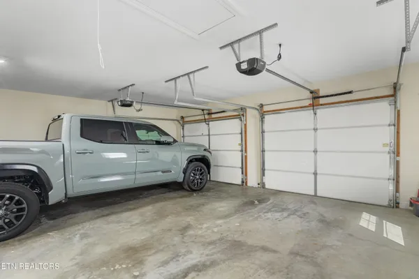 $1,299,000 | 2017 Paradise Hills Road, Dandridge, TN 37725