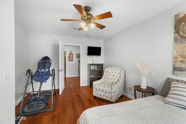 $1,299,000 | 2017 Paradise Hills Road, Dandridge, TN 37725