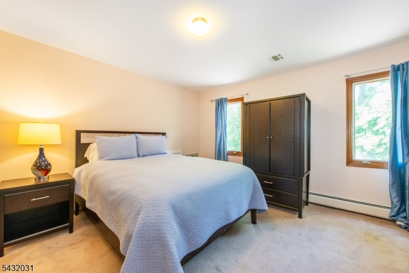 34 Silver Spring Court East Hanover, NJ 07936 - Photo 22 of 40