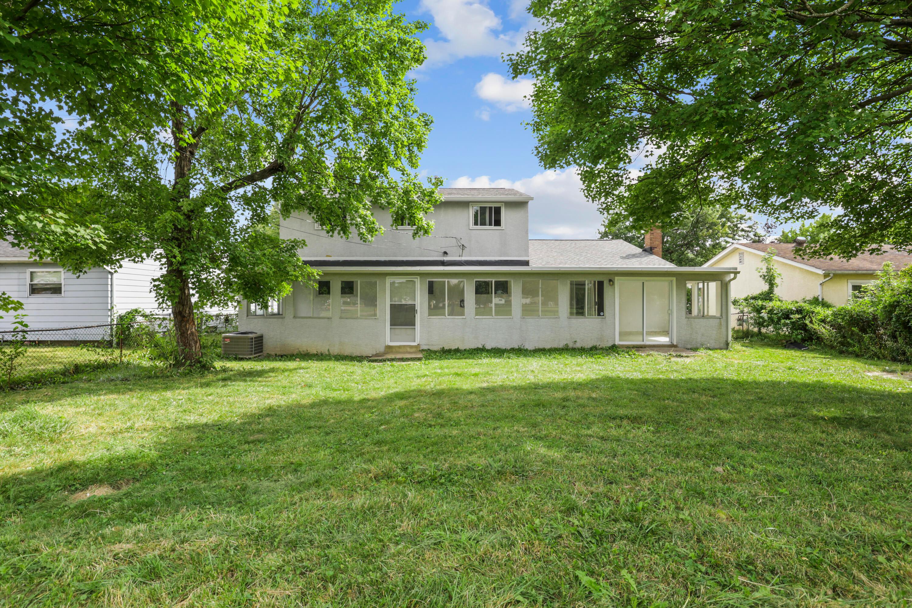 2182 Balmoral Road Columbus, OH 43229 - Photo 45 of 54 0N4A10004