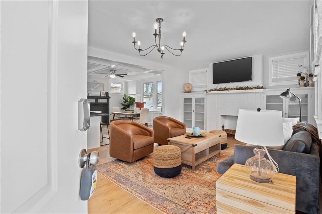 406 Maple Avenue Aspinwall, PA 15215 - Photo 5 of 42