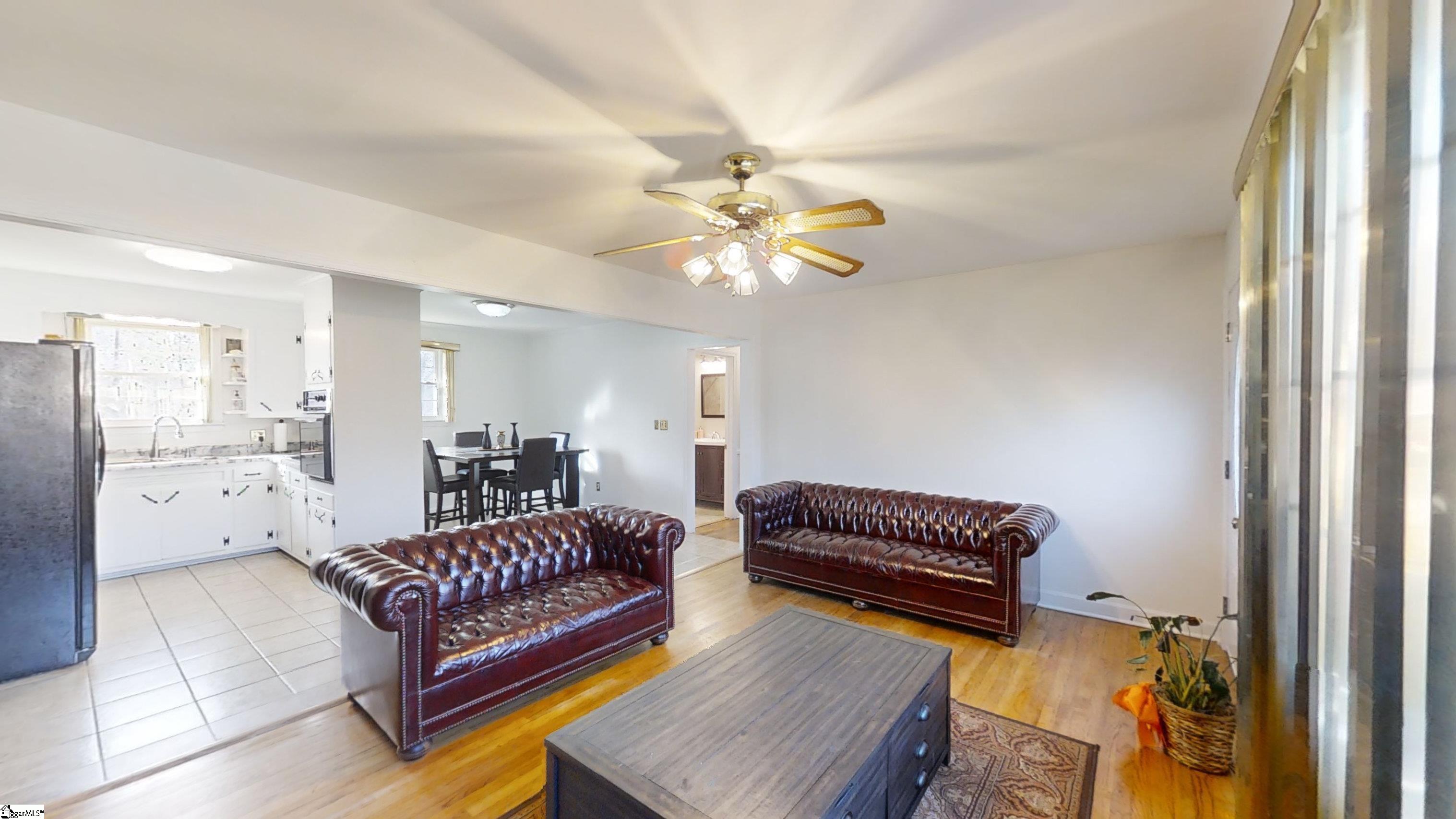 27 State Rd S-23-802 Greenville, SC 29611 - Photo 8 of 36 Gallery Image 8
