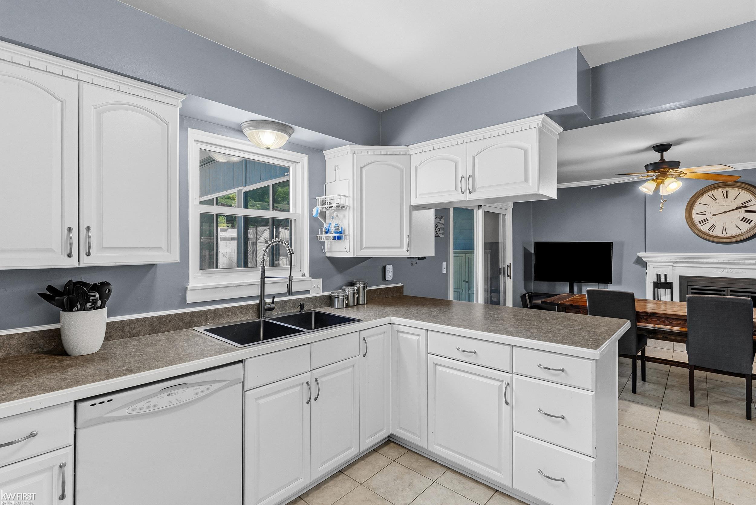 4216 Lahring Road Linden, MI 48451 - Photo 6 of 51