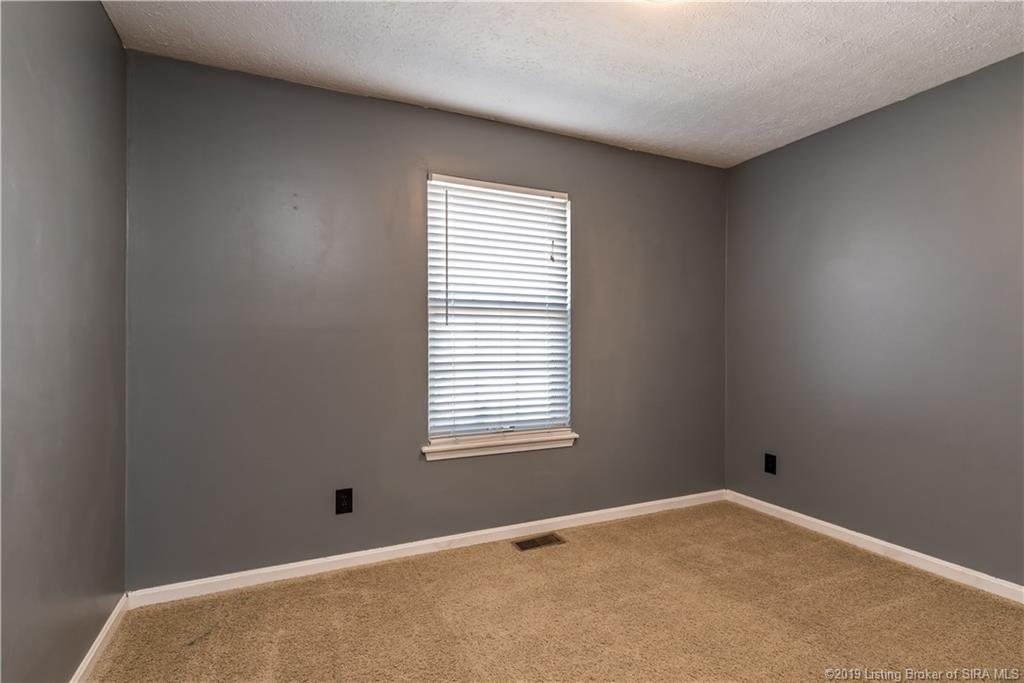 1210 Raspberry Way Jeffersonville, IN 47130 - Photo 14 of 30 Gallery Image 14