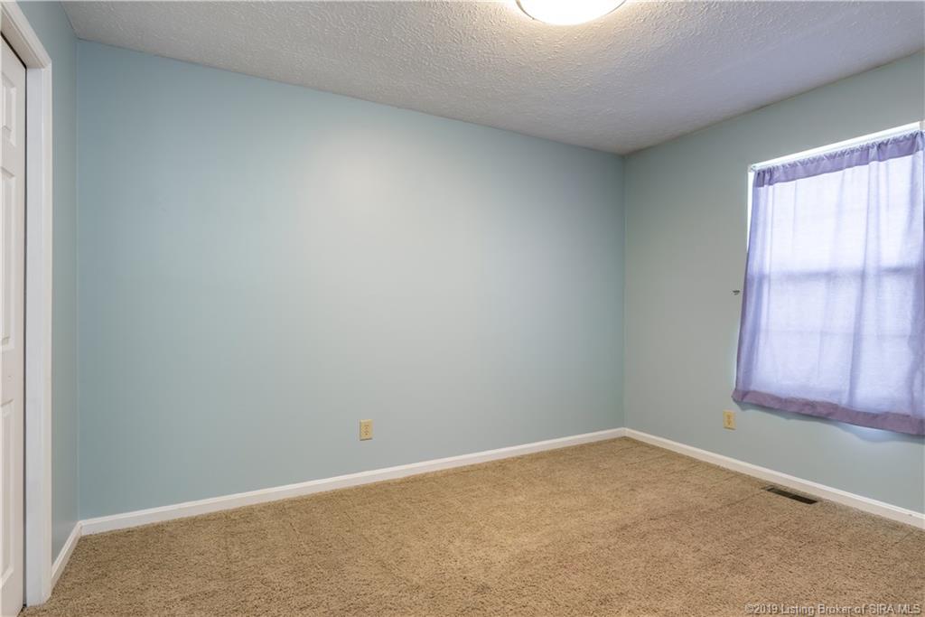 1210 Raspberry Way Jeffersonville, IN 47130 - Photo 16 of 30 Gallery Image 16