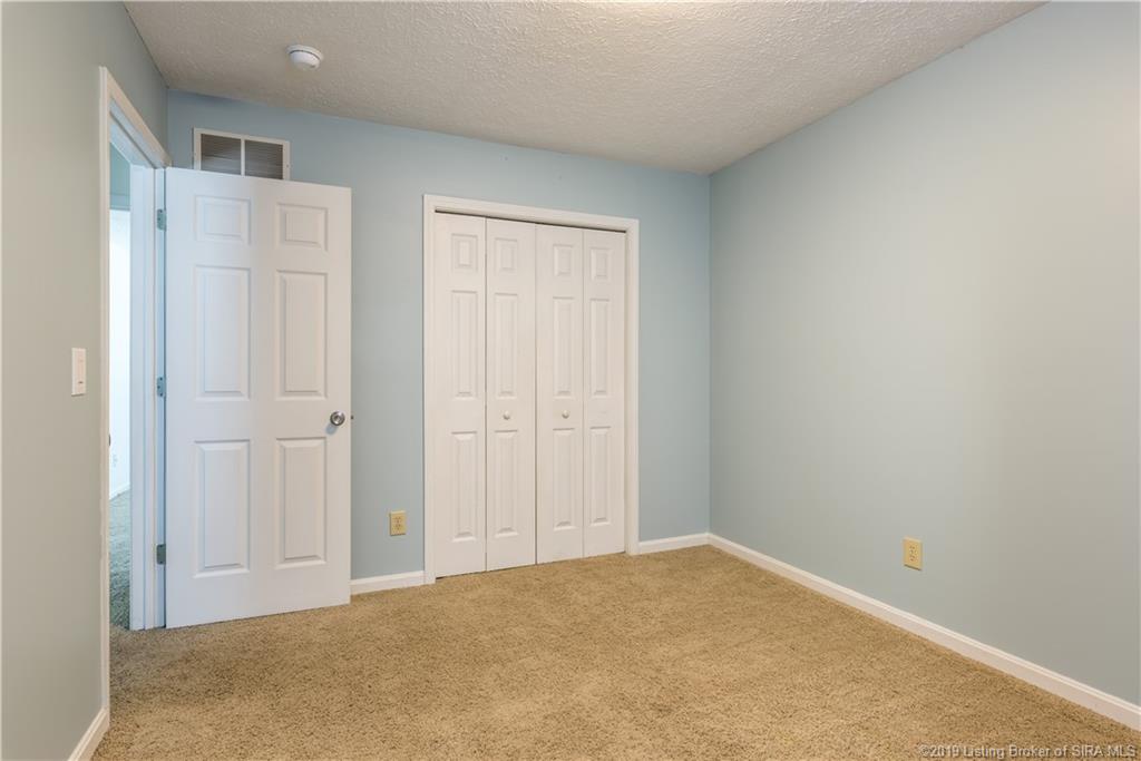 1210 Raspberry Way Jeffersonville, IN 47130 - Photo 17 of 30 Gallery Image 17