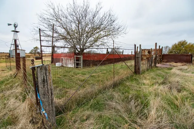 $1,500,000 | Triple S Canadian River Ranch, Canadian, TX 79014