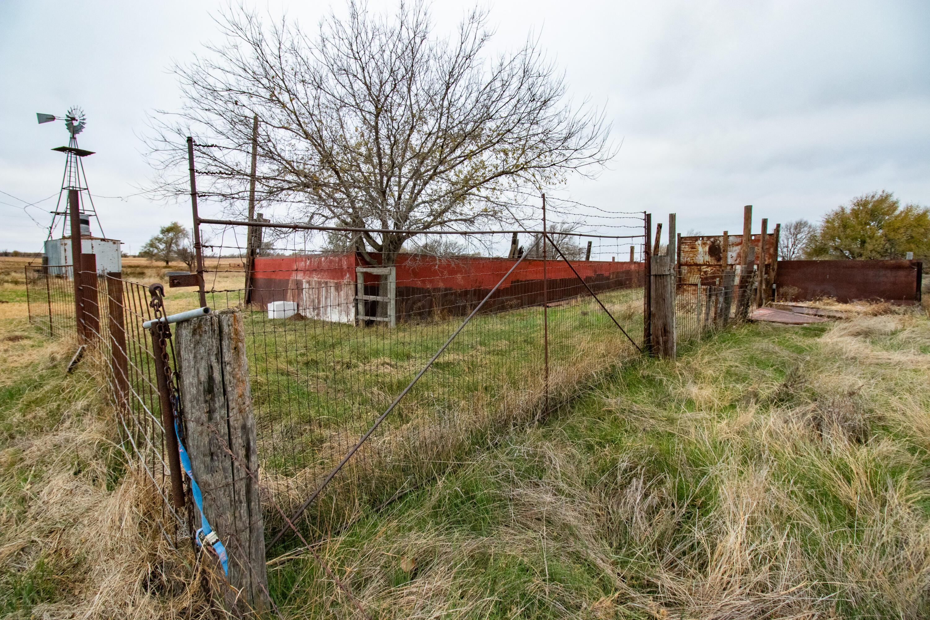 Triple S Canadian River Ranch Canadian, TX 79014 - Photo 56 of 88 048