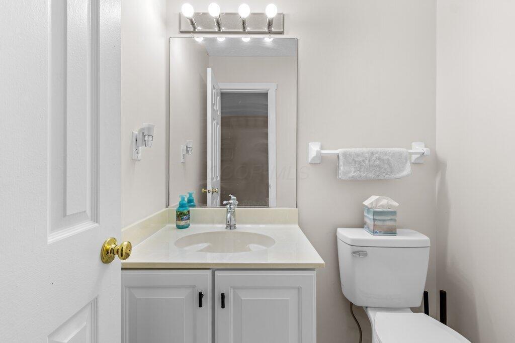 372 Edinburgh Road Dublin, OH 43017 - Photo 11 of 30 372 Edinburgh Road-11.jpg-SMALL