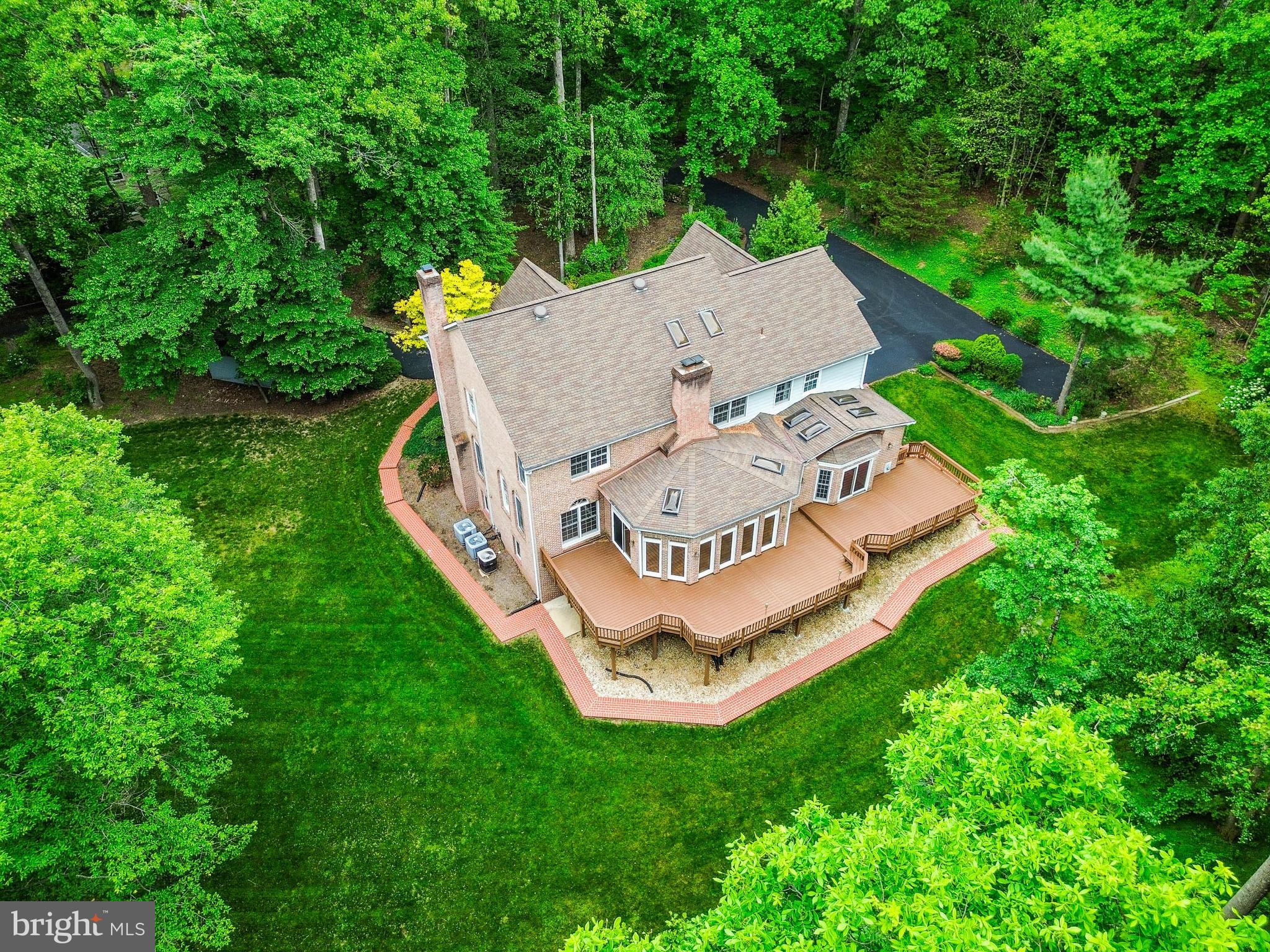 6612 Colchester Road Clifton, VA 20124 - Photo 3 of 93 Incredible property just minutes historic Clifton