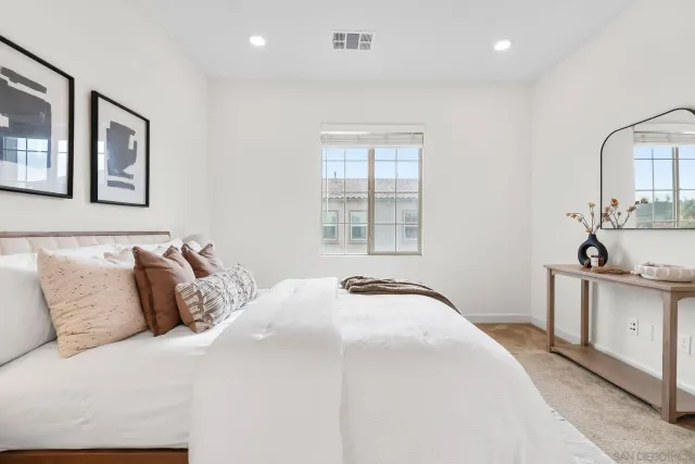 $655,000 | 4384 Nautilus Way, Unit 8, Oceanside, CA 92056