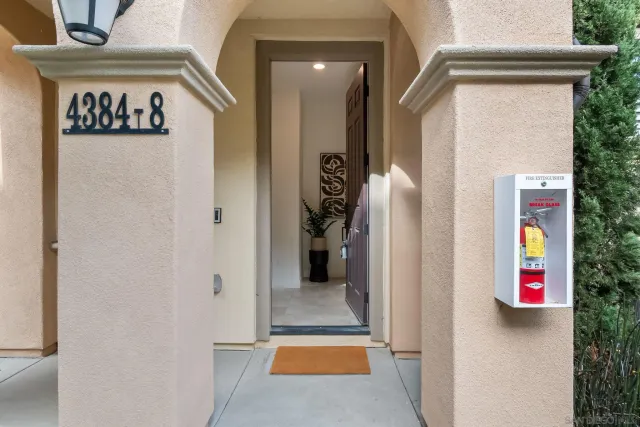 $655,000 | 4384 Nautilus Way, Unit 8, Oceanside, CA 92056
