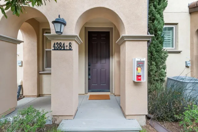 $655,000 | 4384 Nautilus Way, Unit 8, Oceanside, CA 92056