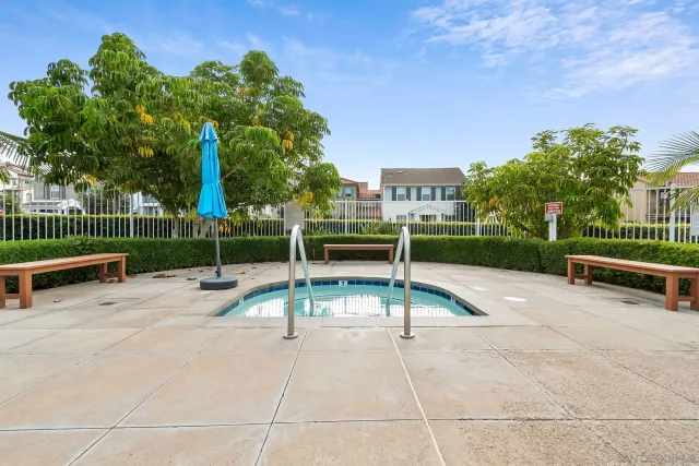 $655,000 | 4384 Nautilus Way, Unit 8, Oceanside, CA 92056