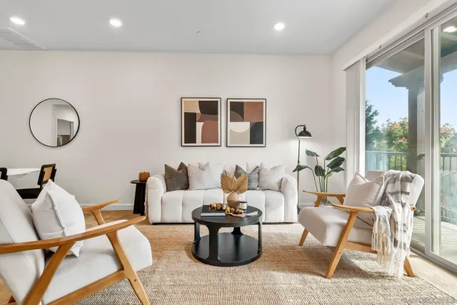 $655,000 | 4384 Nautilus Way, Unit 8, Oceanside, CA 92056