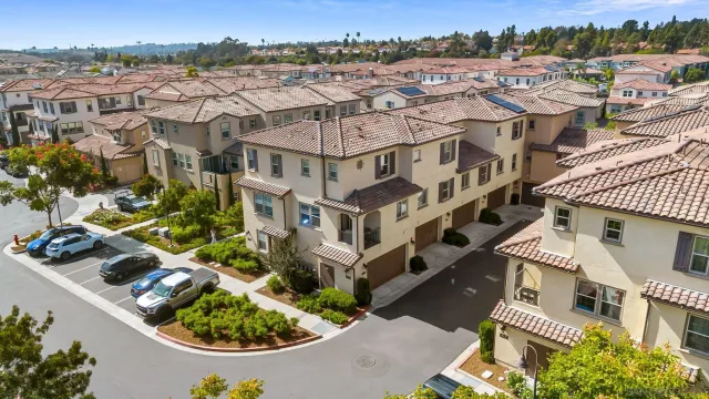 $655,000 | 4384 Nautilus Way, Unit 8, Oceanside, CA 92056