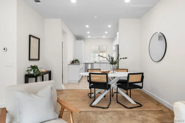 $655,000 | 4384 Nautilus Way, Unit 8, Oceanside, CA 92056