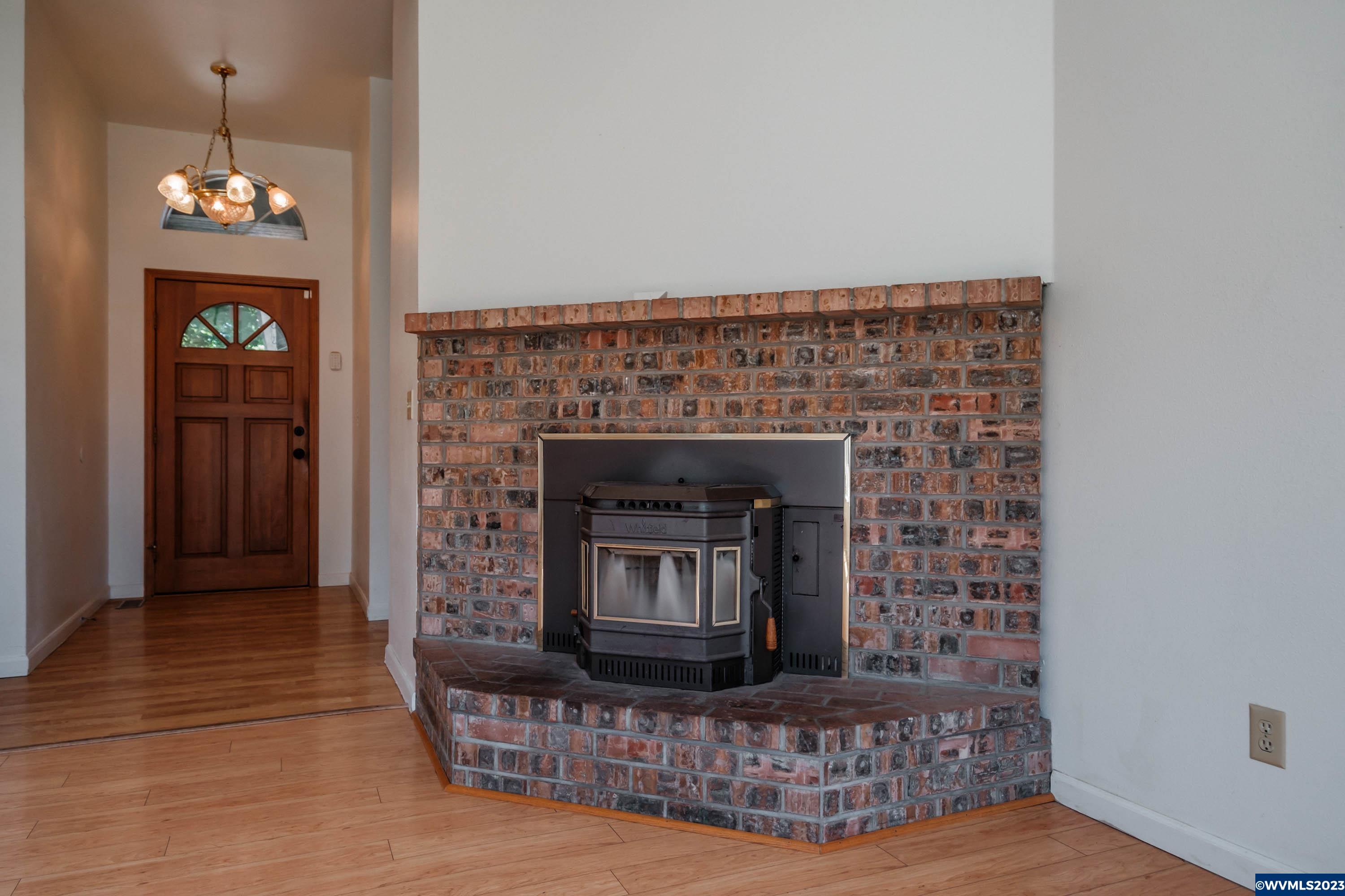 2510 Del Rio Court Southeast Albany, OR 97322 - Photo 7 of 42 Gallery Image 7