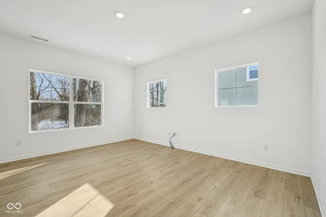 $339,995 | 1521 North Clearwater Drive, Greenfield, IN 46140