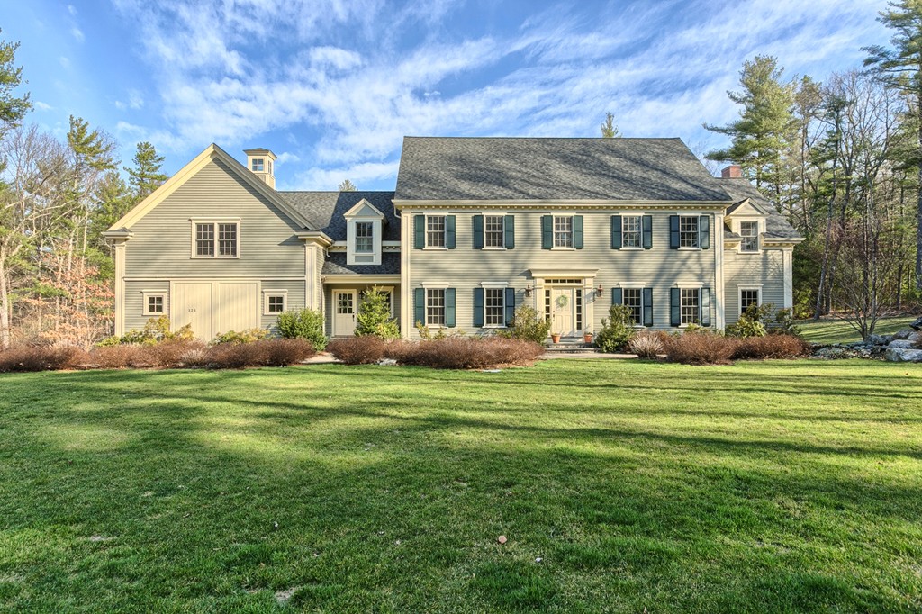 125 Hugh Cargill Road Concord, MA 01742 - Photo 1 of 26 Gallery Image 1