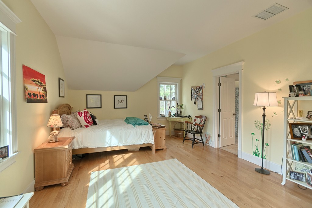 125 Hugh Cargill Road Concord, MA 01742 - Photo 17 of 26 Gallery Image 17