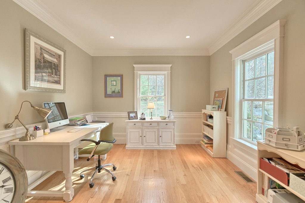125 Hugh Cargill Road Concord, MA 01742 - Photo 6 of 26 Gallery Image 6