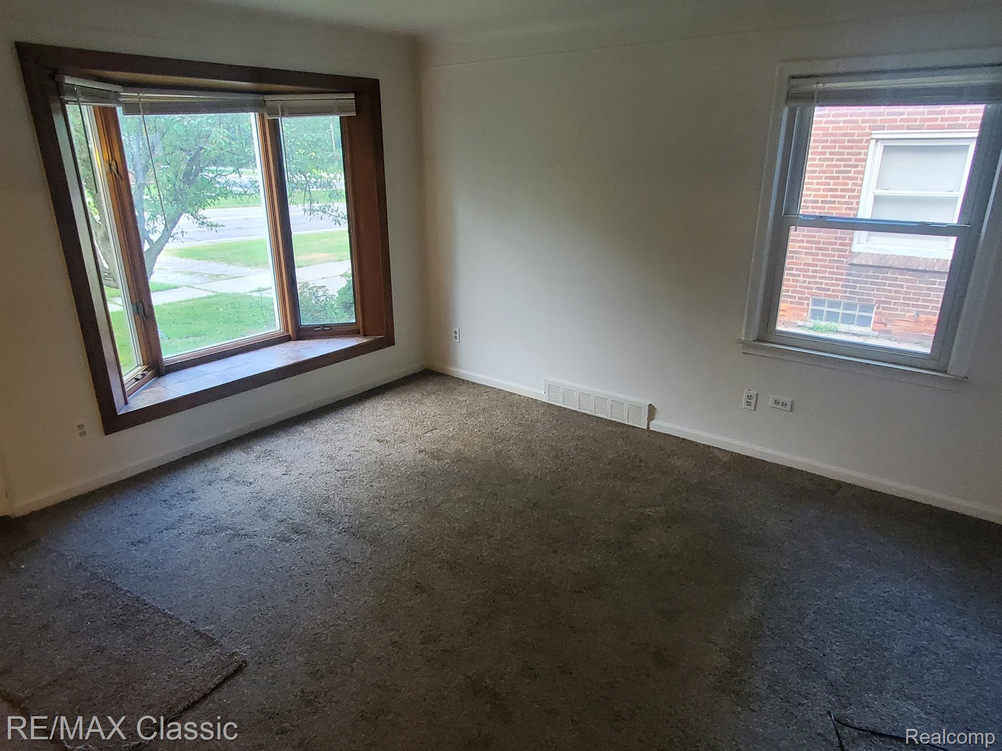 26718 Five Mile Road Redford, MI 48239 - Photo 7 of 24 Gallery Image 7