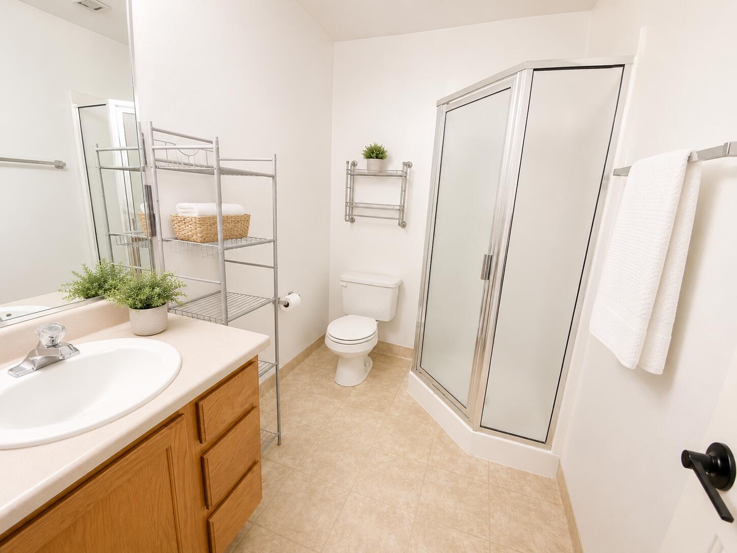 611 Diagonal Street St. George, UT 84770 - Photo 19 of 20 Master Bath 608