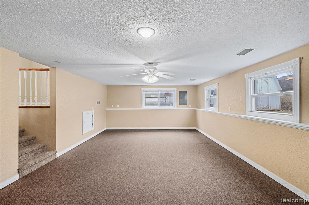 7296 Morrish Road Swartz Creek, MI 48473 - Photo 12 of 21 Gallery Image 12