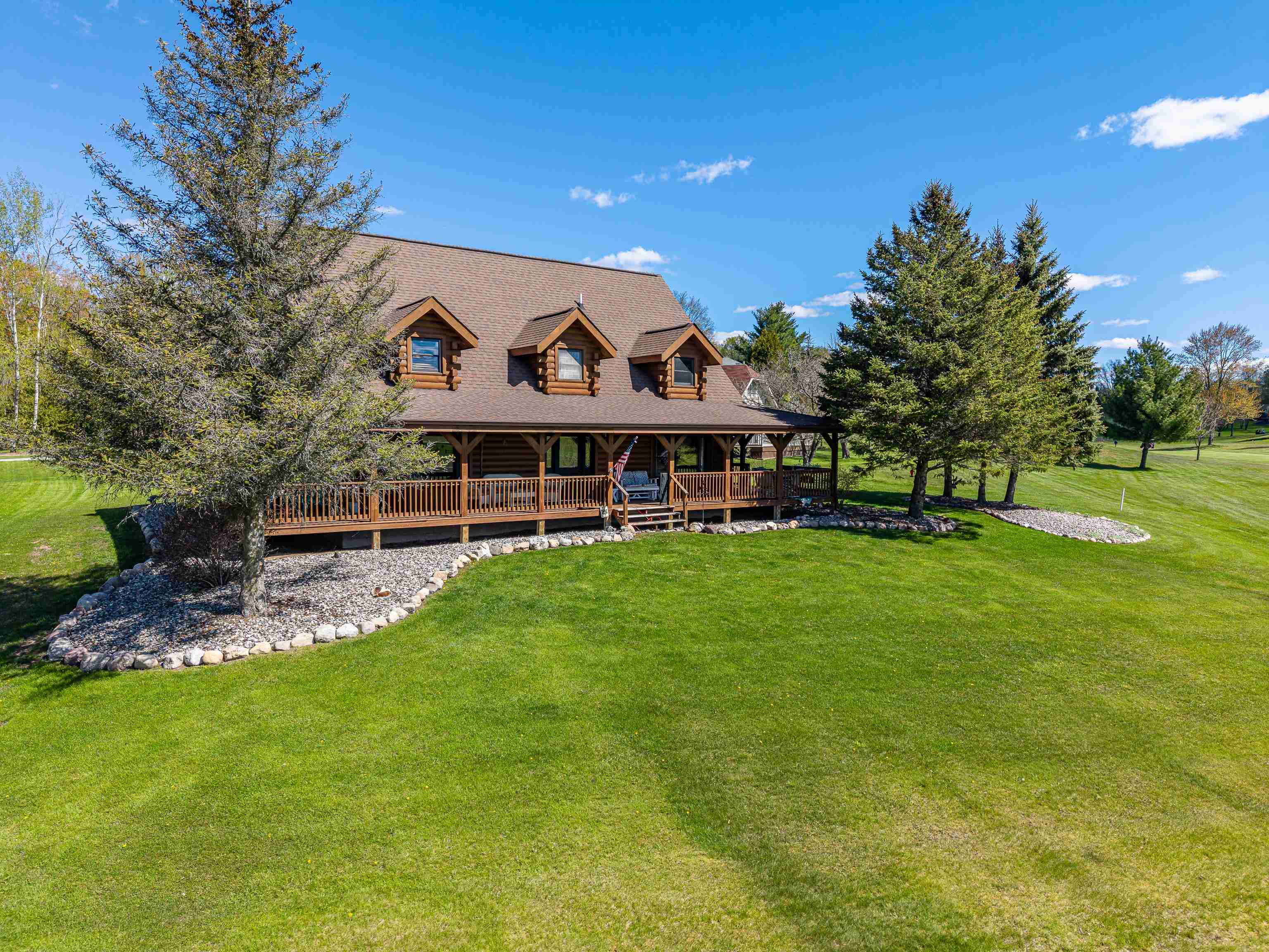 5592 Linksview Way Gladwin, MI 48624 - Photo 2 of 74