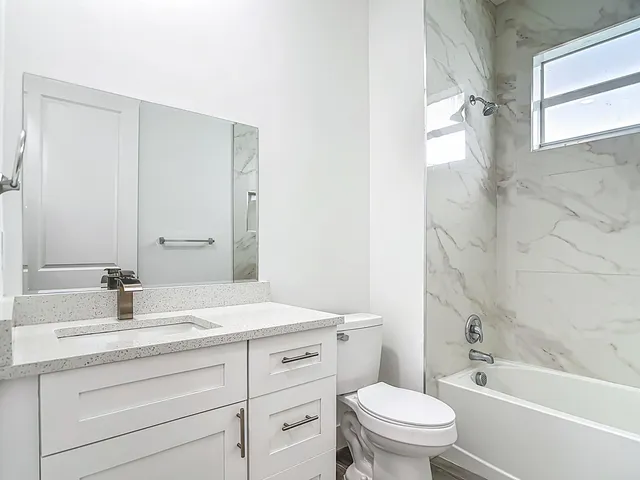 $1,675 | 260 Rotonda Boulevard West, Unit 3, Rotonda West, FL 33947