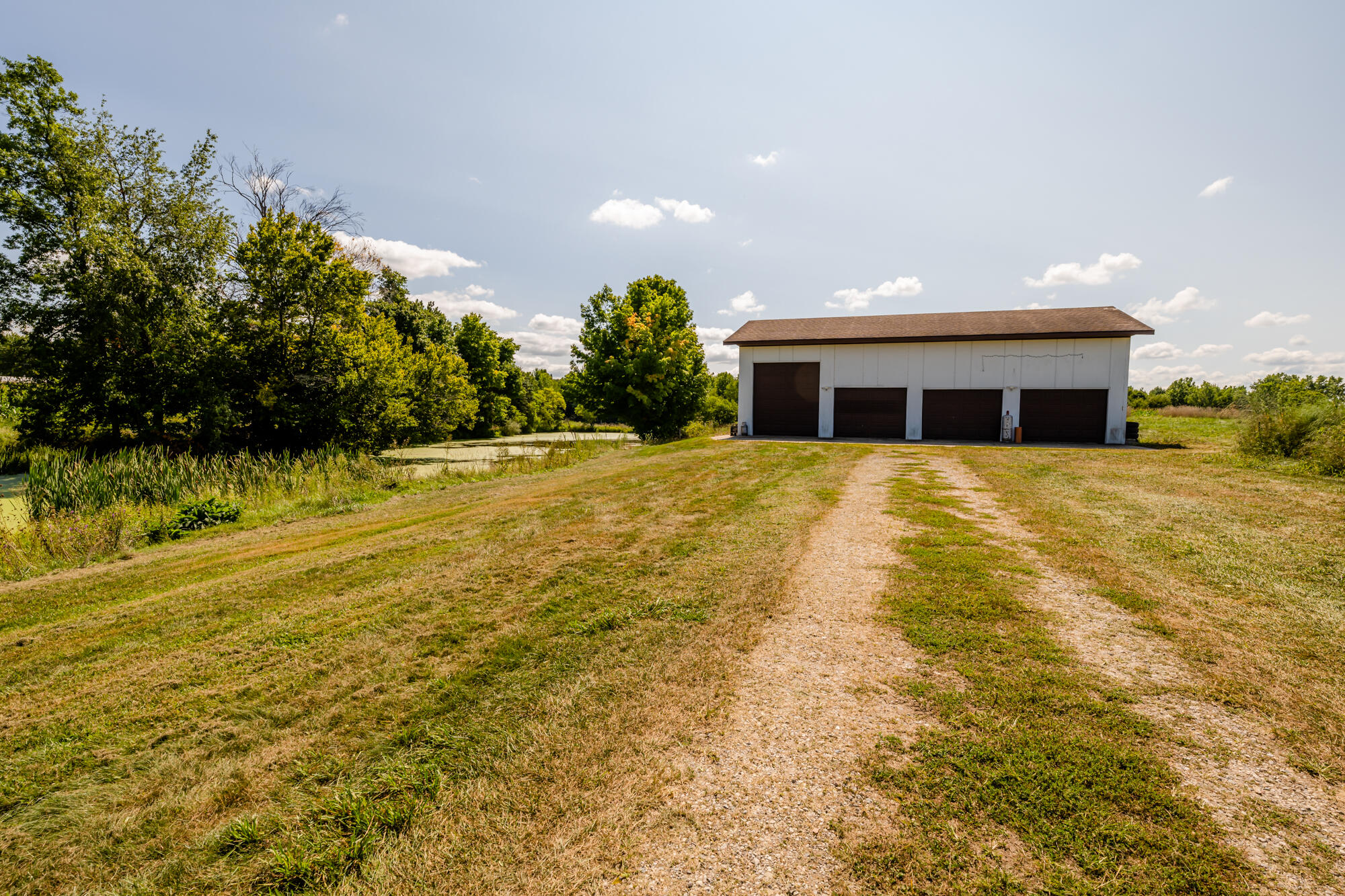 5546 South Pipestone Road Sodus, MI 49126 - Photo 5 of 33 Pipestone-105