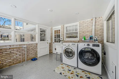 $540,000 | 3 Ridgewood Circle, Wilmington, DE 19809