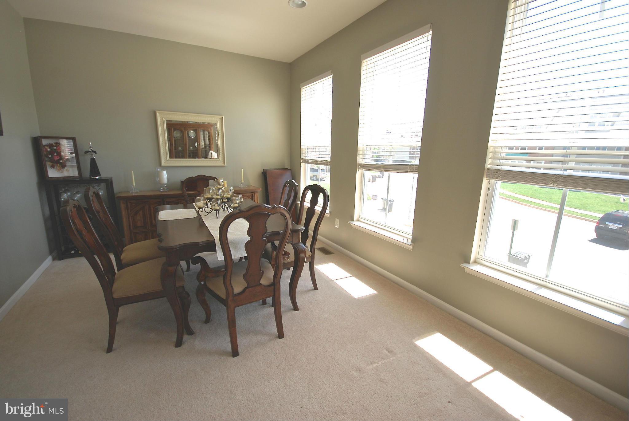 9103 Ribbon Falls Loop Bristow, VA 20136 - Photo 5 of 16 Dining Room