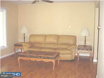 523 Elford Road Fairless Hills, PA 19030 - Photo 3 of 8 Living Room