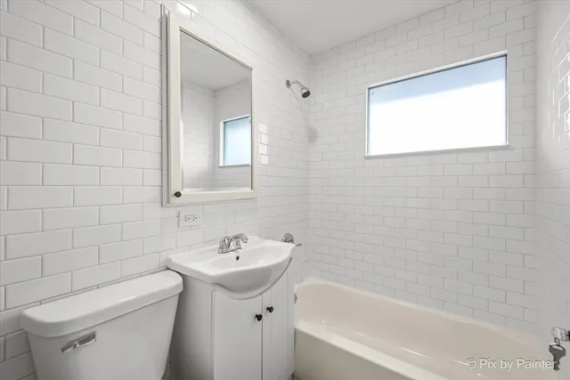 $294,900 | 4 Austin Avenue, Carpentersville, IL 60110