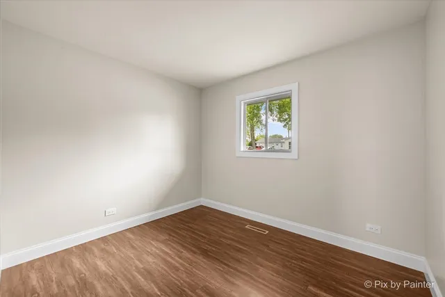 $294,900 | 4 Austin Avenue, Carpentersville, IL 60110