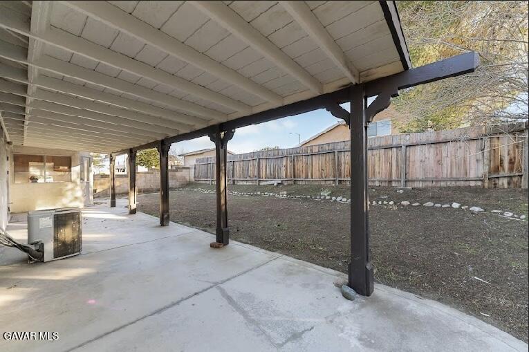 2852 San Ramon Drive Lancaster, CA 93535 - Photo 30 of 32 a view of a porch