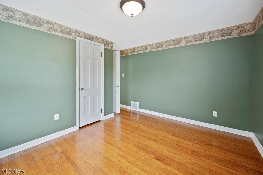 1196 Belrose Road Cleveland, OH 44124 - Photo 16 of 34 Gallery Image 16