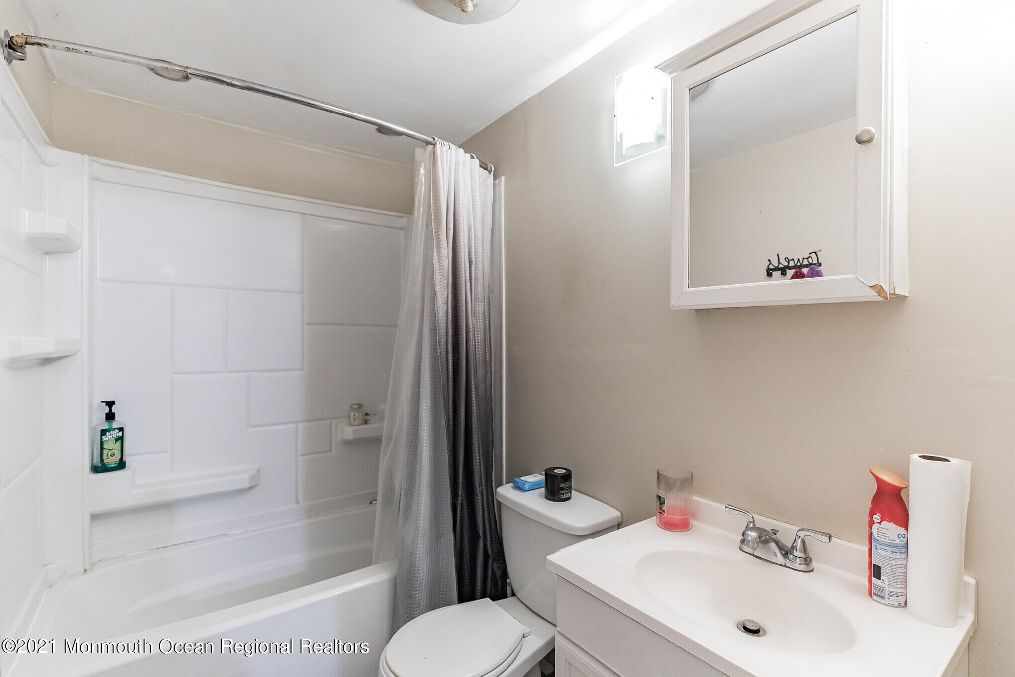 13 Roxburn Place Willingboro, NJ 08046 - Photo 22 of 23 202A0552-9571366